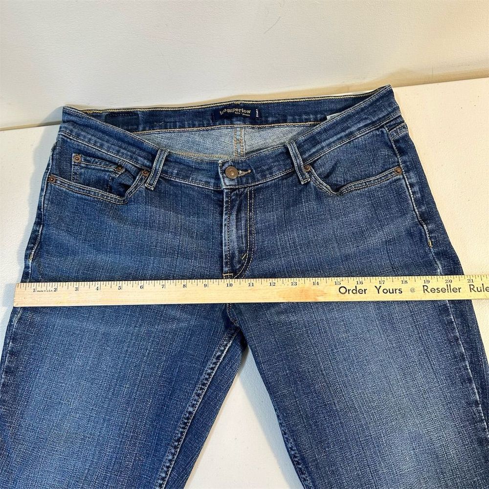 Levi's Women's Too Super Low 524 Bootcut Jeans Size 13 Blue Dark Wash - Picture 11 of 15